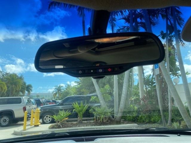 2000 Light Bronzemist Metallic /Taupe Buick Park Avenue Ultra LOW MILES 72,419 (1G4CU5416Y4) with an 3.8L SFI V6 3800 Series II Supercharged Engine engine, Automatic transmission, located at 4701 North Dixie Hwy, Pompano Beach, FL, 33064, (954) 422-2889, 26.240938, -80.123474 - OUR WEBPAGE FLORIDACARS1.COM HAS OVER 100 PHOTOS AND FREE CARFAX LINK 2000 Buick Park Avenue Ultra Sedan 4 DR 3.8L V6 F Gasoline 27 MPG Front Wheel Drive Features ABS Brakes Air Conditioning Alloy Wheels AM/FM Stereo Automatic Transmission Cassette Player CD Audio Cruise Control Front Seat Heaters L- Photo#68