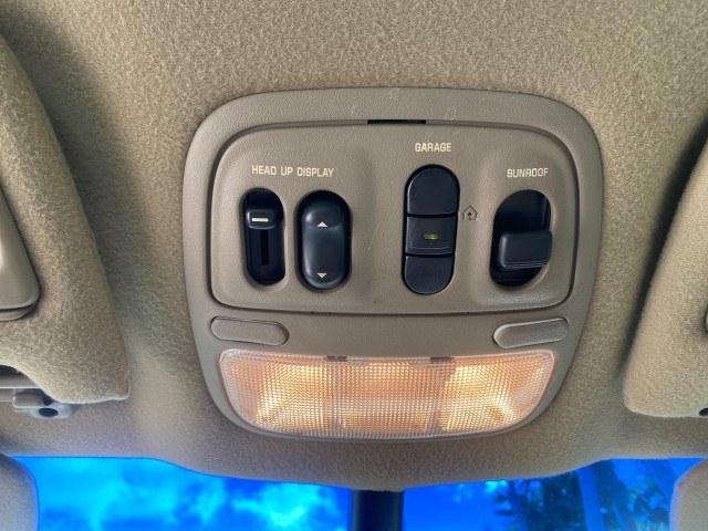 2000 Light Bronzemist Metallic /Taupe Buick Park Avenue Ultra LOW MILES 72,419 (1G4CU5416Y4) with an 3.8L SFI V6 3800 Series II Supercharged Engine engine, Automatic transmission, located at 4701 North Dixie Hwy, Pompano Beach, FL, 33064, (954) 422-2889, 26.240938, -80.123474 - OUR WEBPAGE FLORIDACARS1.COM HAS OVER 100 PHOTOS AND FREE CARFAX LINK 2000 Buick Park Avenue Ultra Sedan 4 DR 3.8L V6 F Gasoline 27 MPG Front Wheel Drive Features ABS Brakes Air Conditioning Alloy Wheels AM/FM Stereo Automatic Transmission Cassette Player CD Audio Cruise Control Front Seat Heaters L- Photo#69