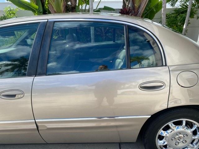 2000 Light Bronzemist Metallic /Taupe Buick Park Avenue Ultra LOW MILES 72,419 (1G4CU5416Y4) with an 3.8L SFI V6 3800 Series II Supercharged Engine engine, Automatic transmission, located at 4701 North Dixie Hwy, Pompano Beach, FL, 33064, (954) 422-2889, 26.240938, -80.123474 - OUR WEBPAGE FLORIDACARS1.COM HAS OVER 100 PHOTOS AND FREE CARFAX LINK 2000 Buick Park Avenue Ultra Sedan 4 DR 3.8L V6 F Gasoline 27 MPG Front Wheel Drive Features ABS Brakes Air Conditioning Alloy Wheels AM/FM Stereo Automatic Transmission Cassette Player CD Audio Cruise Control Front Seat Heaters L- Photo#78