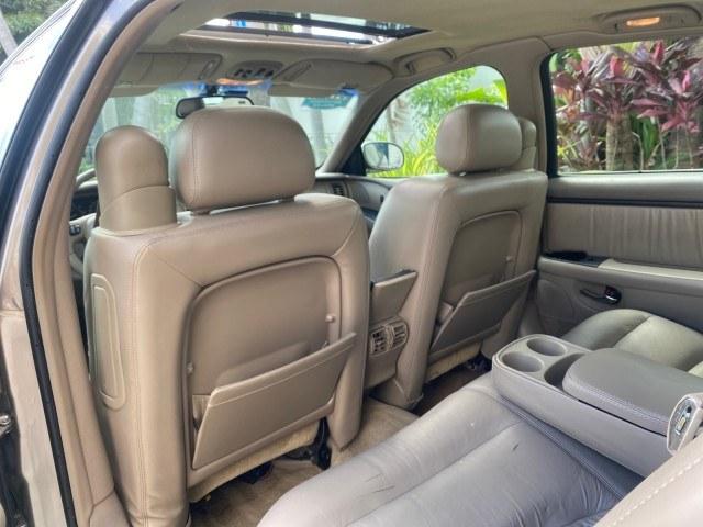 2000 Light Bronzemist Metallic /Taupe Buick Park Avenue Ultra LOW MILES 72,419 (1G4CU5416Y4) with an 3.8L SFI V6 3800 Series II Supercharged Engine engine, Automatic transmission, located at 4701 North Dixie Hwy, Pompano Beach, FL, 33064, (954) 422-2889, 26.240938, -80.123474 - OUR WEBPAGE FLORIDACARS1.COM HAS OVER 100 PHOTOS AND FREE CARFAX LINK 2000 Buick Park Avenue Ultra Sedan 4 DR 3.8L V6 F Gasoline 27 MPG Front Wheel Drive Features ABS Brakes Air Conditioning Alloy Wheels AM/FM Stereo Automatic Transmission Cassette Player CD Audio Cruise Control Front Seat Heaters L- Photo#86