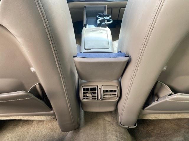 2000 Light Bronzemist Metallic /Taupe Buick Park Avenue Ultra LOW MILES 72,419 (1G4CU5416Y4) with an 3.8L SFI V6 3800 Series II Supercharged Engine engine, Automatic transmission, located at 4701 North Dixie Hwy, Pompano Beach, FL, 33064, (954) 422-2889, 26.240938, -80.123474 - OUR WEBPAGE FLORIDACARS1.COM HAS OVER 100 PHOTOS AND FREE CARFAX LINK 2000 Buick Park Avenue Ultra Sedan 4 DR 3.8L V6 F Gasoline 27 MPG Front Wheel Drive Features ABS Brakes Air Conditioning Alloy Wheels AM/FM Stereo Automatic Transmission Cassette Player CD Audio Cruise Control Front Seat Heaters L- Photo#91