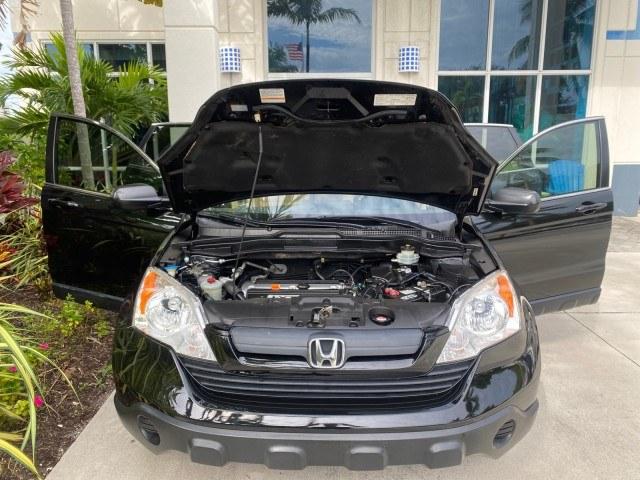 2007 Nighthawk Black Pearl /Ivory Honda CR-V LX LOW MILES 74,639 (JHLRE38377C) with an 2.4L 4-Cyl Engine engine, Automatic transmission, located at 4701 North Dixie Hwy, Pompano Beach, FL, 33064, (954) 422-2889, 26.240938, -80.123474 - OUR WEBPAGE FLORIDACARS1.COM HAS OVER 100 PHOTOS AND FREE CARFAX LINK 2007 Honda CR-V LX 4 Door Wagon/Sport Utility 2.4L I4 F DOHC 16V Gasoline 30 MPG Front Wheel Drive Features ABS Brakes Air Conditioning AM/FM Stereo Automatic Transmission Auxiliary Audio Input CD Audio Cloth Seats Cruise Control- Photo#17