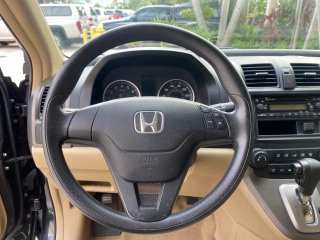 2007 Nighthawk Black Pearl /Ivory Honda CR-V LX LOW MILES 74,639 (JHLRE38377C) with an 2.4L 4-Cyl Engine engine, Automatic transmission, located at 4701 North Dixie Hwy, Pompano Beach, FL, 33064, (954) 422-2889, 26.240938, -80.123474 - OUR WEBPAGE FLORIDACARS1.COM HAS OVER 100 PHOTOS AND FREE CARFAX LINK 2007 Honda CR-V LX 4 Door Wagon/Sport Utility 2.4L I4 F DOHC 16V Gasoline 30 MPG Front Wheel Drive Features ABS Brakes Air Conditioning AM/FM Stereo Automatic Transmission Auxiliary Audio Input CD Audio Cloth Seats Cruise Control- Photo#34