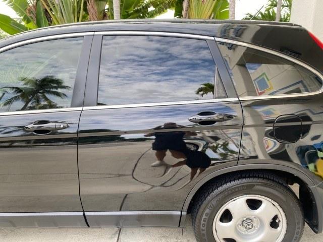 2007 Nighthawk Black Pearl /Ivory Honda CR-V LX LOW MILES 74,639 (JHLRE38377C) with an 2.4L 4-Cyl Engine engine, Automatic transmission, located at 4701 North Dixie Hwy, Pompano Beach, FL, 33064, (954) 422-2889, 26.240938, -80.123474 - OUR WEBPAGE FLORIDACARS1.COM HAS OVER 100 PHOTOS AND FREE CARFAX LINK 2007 Honda CR-V LX 4 Door Wagon/Sport Utility 2.4L I4 F DOHC 16V Gasoline 30 MPG Front Wheel Drive Features ABS Brakes Air Conditioning AM/FM Stereo Automatic Transmission Auxiliary Audio Input CD Audio Cloth Seats Cruise Control- Photo#55