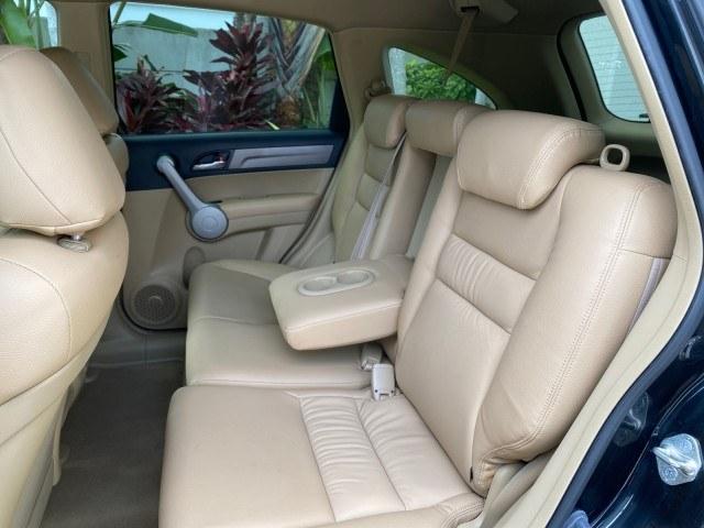 2007 Nighthawk Black Pearl /Ivory Honda CR-V LX LOW MILES 74,639 (JHLRE38377C) with an 2.4L 4-Cyl Engine engine, Automatic transmission, located at 4701 North Dixie Hwy, Pompano Beach, FL, 33064, (954) 422-2889, 26.240938, -80.123474 - OUR WEBPAGE FLORIDACARS1.COM HAS OVER 100 PHOTOS AND FREE CARFAX LINK 2007 Honda CR-V LX 4 Door Wagon/Sport Utility 2.4L I4 F DOHC 16V Gasoline 30 MPG Front Wheel Drive Features ABS Brakes Air Conditioning AM/FM Stereo Automatic Transmission Auxiliary Audio Input CD Audio Cloth Seats Cruise Control- Photo#58