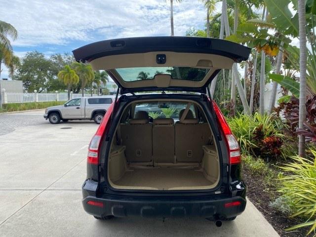 2007 Nighthawk Black Pearl /Ivory Honda CR-V LX LOW MILES 74,639 (JHLRE38377C) with an 2.4L 4-Cyl Engine engine, Automatic transmission, located at 4701 North Dixie Hwy, Pompano Beach, FL, 33064, (954) 422-2889, 26.240938, -80.123474 - OUR WEBPAGE FLORIDACARS1.COM HAS OVER 100 PHOTOS AND FREE CARFAX LINK 2007 Honda CR-V LX 4 Door Wagon/Sport Utility 2.4L I4 F DOHC 16V Gasoline 30 MPG Front Wheel Drive Features ABS Brakes Air Conditioning AM/FM Stereo Automatic Transmission Auxiliary Audio Input CD Audio Cloth Seats Cruise Control- Photo#74