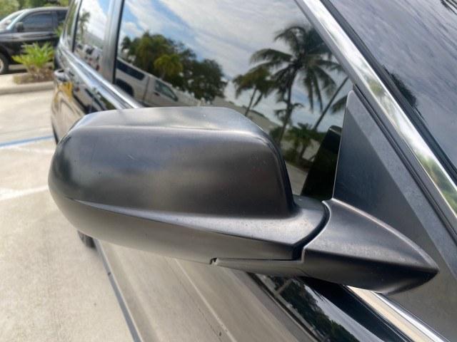 2007 Nighthawk Black Pearl /Ivory Honda CR-V LX LOW MILES 74,639 (JHLRE38377C) with an 2.4L 4-Cyl Engine engine, Automatic transmission, located at 4701 North Dixie Hwy, Pompano Beach, FL, 33064, (954) 422-2889, 26.240938, -80.123474 - OUR WEBPAGE FLORIDACARS1.COM HAS OVER 100 PHOTOS AND FREE CARFAX LINK 2007 Honda CR-V LX 4 Door Wagon/Sport Utility 2.4L I4 F DOHC 16V Gasoline 30 MPG Front Wheel Drive Features ABS Brakes Air Conditioning AM/FM Stereo Automatic Transmission Auxiliary Audio Input CD Audio Cloth Seats Cruise Control- Photo#83