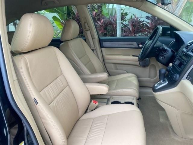 2007 Nighthawk Black Pearl /Ivory Honda CR-V LX LOW MILES 74,639 (JHLRE38377C) with an 2.4L 4-Cyl Engine engine, Automatic transmission, located at 4701 North Dixie Hwy, Pompano Beach, FL, 33064, (954) 422-2889, 26.240938, -80.123474 - OUR WEBPAGE FLORIDACARS1.COM HAS OVER 100 PHOTOS AND FREE CARFAX LINK 2007 Honda CR-V LX 4 Door Wagon/Sport Utility 2.4L I4 F DOHC 16V Gasoline 30 MPG Front Wheel Drive Features ABS Brakes Air Conditioning AM/FM Stereo Automatic Transmission Auxiliary Audio Input CD Audio Cloth Seats Cruise Control- Photo#85