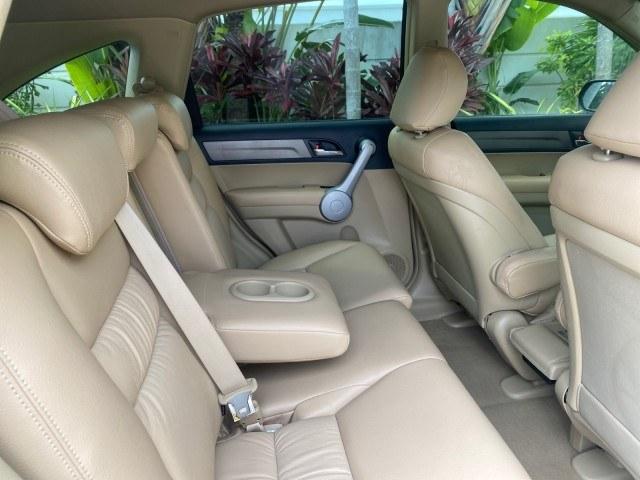 2007 Nighthawk Black Pearl /Ivory Honda CR-V LX LOW MILES 74,639 (JHLRE38377C) with an 2.4L 4-Cyl Engine engine, Automatic transmission, located at 4701 North Dixie Hwy, Pompano Beach, FL, 33064, (954) 422-2889, 26.240938, -80.123474 - OUR WEBPAGE FLORIDACARS1.COM HAS OVER 100 PHOTOS AND FREE CARFAX LINK 2007 Honda CR-V LX 4 Door Wagon/Sport Utility 2.4L I4 F DOHC 16V Gasoline 30 MPG Front Wheel Drive Features ABS Brakes Air Conditioning AM/FM Stereo Automatic Transmission Auxiliary Audio Input CD Audio Cloth Seats Cruise Control- Photo#93