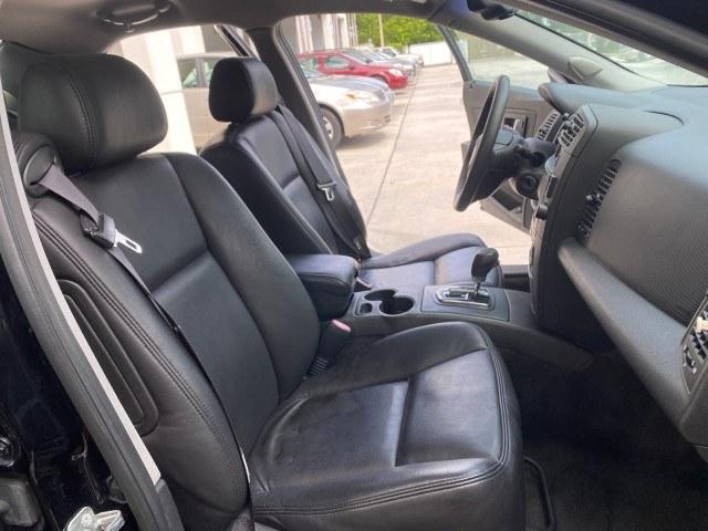 2006 Black Raven /Ebony Cadillac CTS LOW MILES 40,996 (1G6DM57T660) with an 2.8L DOHC V6 Engine engine, Automatic transmission, located at 4701 North Dixie Hwy, Pompano Beach, FL, 33064, (954) 422-2889, 26.240938, -80.123474 - OUR WEBPAGE FLORIDACARS1.COM HAS OVER 100 PHOTOS AND FREE CARFAX LINK 2006 Cadillac CTS Sedan 4 DR 2.8L V6 F Gasoline 27 MPG Rear Wheel Drive Features ABS Brakes Air Conditioning Alloy Wheels AM/FM Stereo Automatic Transmission CD Audio Cruise Control Leatherette Seats Overhead Airbags Power Locks P- Photo#12