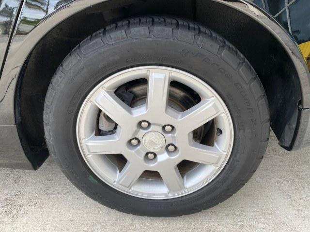 2006 Black Raven /Ebony Cadillac CTS LOW MILES 40,996 (1G6DM57T660) with an 2.8L DOHC V6 Engine engine, Automatic transmission, located at 4701 North Dixie Hwy, Pompano Beach, FL, 33064, (954) 422-2889, 26.240938, -80.123474 - OUR WEBPAGE FLORIDACARS1.COM HAS OVER 100 PHOTOS AND FREE CARFAX LINK 2006 Cadillac CTS Sedan 4 DR 2.8L V6 F Gasoline 27 MPG Rear Wheel Drive Features ABS Brakes Air Conditioning Alloy Wheels AM/FM Stereo Automatic Transmission CD Audio Cruise Control Leatherette Seats Overhead Airbags Power Locks P- Photo#59