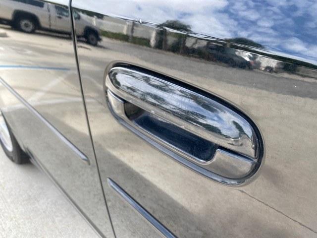 2006 Black Raven /Ebony Cadillac CTS LOW MILES 40,996 (1G6DM57T660) with an 2.8L DOHC V6 Engine engine, Automatic transmission, located at 4701 North Dixie Hwy, Pompano Beach, FL, 33064, (954) 422-2889, 26.240938, -80.123474 - OUR WEBPAGE FLORIDACARS1.COM HAS OVER 100 PHOTOS AND FREE CARFAX LINK 2006 Cadillac CTS Sedan 4 DR 2.8L V6 F Gasoline 27 MPG Rear Wheel Drive Features ABS Brakes Air Conditioning Alloy Wheels AM/FM Stereo Automatic Transmission CD Audio Cruise Control Leatherette Seats Overhead Airbags Power Locks P- Photo#71