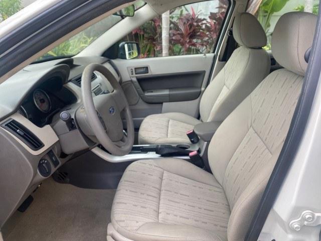 2011 White Suede /Medium Stone Ford Focus SE LOW MILES 36,864 (1FAHP3FN6BW) with an 2.0L 4-Cyl Engine engine, Automatic transmission, located at 4701 North Dixie Hwy, Pompano Beach, FL, 33064, (954) 422-2889, 26.240938, -80.123474 - OUR WEBPAGE FLORIDACARS1.COM HAS OVER 100 PHOTOS AND FREE CARFAX LINK 2011 Ford Focus SE Sedan 4 DR 2.0L I4 F DOHC 16V Gasoline 35 MPG Front Wheel Drive Features ABS Brakes Air Conditioning Alloy Wheels AM/FM Stereo Automatic Transmission Auxiliary Audio Input CD Audio Cloth Seats Cruise Control Ove- Photo#43