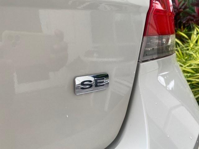 2011 White Suede /Medium Stone Ford Focus SE LOW MILES 36,864 (1FAHP3FN6BW) with an 2.0L 4-Cyl Engine engine, Automatic transmission, located at 4701 North Dixie Hwy, Pompano Beach, FL, 33064, (954) 422-2889, 26.240938, -80.123474 - OUR WEBPAGE FLORIDACARS1.COM HAS OVER 100 PHOTOS AND FREE CARFAX LINK 2011 Ford Focus SE Sedan 4 DR 2.0L I4 F DOHC 16V Gasoline 35 MPG Front Wheel Drive Features ABS Brakes Air Conditioning Alloy Wheels AM/FM Stereo Automatic Transmission Auxiliary Audio Input CD Audio Cloth Seats Cruise Control Ove- Photo#68
