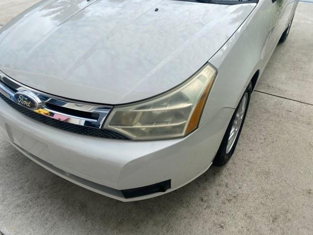 2011 White Suede /Medium Stone Ford Focus SE LOW MILES 36,864 (1FAHP3FN6BW) with an 2.0L 4-Cyl Engine engine, Automatic transmission, located at 4701 North Dixie Hwy, Pompano Beach, FL, 33064, (954) 422-2889, 26.240938, -80.123474 - OUR WEBPAGE FLORIDACARS1.COM HAS OVER 100 PHOTOS AND FREE CARFAX LINK 2011 Ford Focus SE Sedan 4 DR 2.0L I4 F DOHC 16V Gasoline 35 MPG Front Wheel Drive Features ABS Brakes Air Conditioning Alloy Wheels AM/FM Stereo Automatic Transmission Auxiliary Audio Input CD Audio Cloth Seats Cruise Control Ove- Photo#94