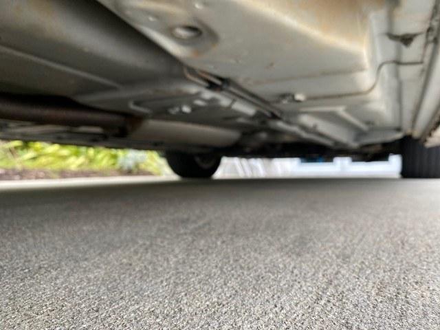 2011 White Diamond Tricoat /Cocoa/Cashmere Buick Lucerne CXL LOW MILES 39,527 (1G4HC5EM2BU) with an 3.9L V6 SFI Flex-Fuel Engine engine, Automatic transmission, located at 4701 North Dixie Hwy, Pompano Beach, FL, 33064, (954) 422-2889, 26.240938, -80.123474 - OUR WEBPAGE FLORIDACARS1.COM HAS OVER 100 PHOTOS AND FREE CARFAX LINK 2011 Buick Lucerne CXL Sedan 4 DR 3.9L V6 F OHV 12V Flex Fuel 27 MPG Front Wheel Drive Features ABS Brakes Air Conditioning Alloy Wheels AM/FM Stereo Automatic Transmission Auxiliary Audio Input Blind Spot Monitor Bluetooth Techno- Photo#94