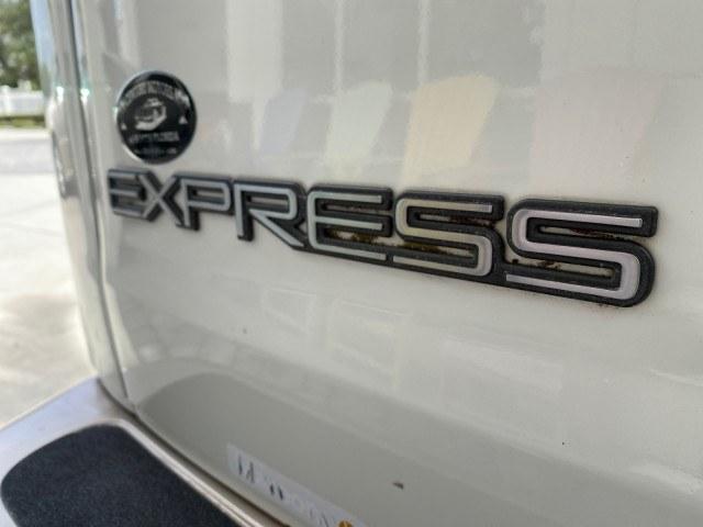 2002 Summit White /Neutral Chevrolet Express Van HI TOP EXPLORER CONV (1GBFG15R321) with an 5.7L Vortec 5700 SFI V8 Gas Engine engine, Automatic transmission, located at 4701 North Dixie Hwy, Pompano Beach, FL, 33064, (954) 422-2889, 26.240938, -80.123474 - OUR WEBPAGE FLORIDACARS1.COM HAS OVER 100 PHOTOS AND FREE CARFAX LINK 2002 Chevrolet Express G1500 Van 5.7L V8 F OHV Gasoline 17 MPG Rear Wheel Drive Features ABS Brakes Air Conditioning AM/FM Stereo Automatic Transmission Cassette Player CD Audio Power Locks Power Mirrors Power Seat(s) Power Window- Photo#75