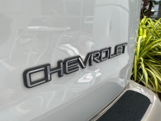 2002 Summit White /Neutral Chevrolet Express Van HI TOP EXPLORER CONV (1GBFG15R321) with an 5.7L Vortec 5700 SFI V8 Gas Engine engine, Automatic transmission, located at 4701 North Dixie Hwy, Pompano Beach, FL, 33064, (954) 422-2889, 26.240938, -80.123474 - OUR WEBPAGE FLORIDACARS1.COM HAS OVER 100 PHOTOS AND FREE CARFAX LINK 2002 Chevrolet Express G1500 Van 5.7L V8 F OHV Gasoline 17 MPG Rear Wheel Drive Features ABS Brakes Air Conditioning AM/FM Stereo Automatic Transmission Cassette Player CD Audio Power Locks Power Mirrors Power Seat(s) Power Window- Photo#76