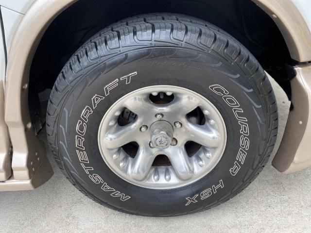 2002 Summit White /Neutral Chevrolet Express Van HI TOP EXPLORER CONV (1GBFG15R321) with an 5.7L Vortec 5700 SFI V8 Gas Engine engine, Automatic transmission, located at 4701 North Dixie Hwy, Pompano Beach, FL, 33064, (954) 422-2889, 26.240938, -80.123474 - OUR WEBPAGE FLORIDACARS1.COM HAS OVER 100 PHOTOS AND FREE CARFAX LINK 2002 Chevrolet Express G1500 Van 5.7L V8 F OHV Gasoline 17 MPG Rear Wheel Drive Features ABS Brakes Air Conditioning AM/FM Stereo Automatic Transmission Cassette Player CD Audio Power Locks Power Mirrors Power Seat(s) Power Window- Photo#85
