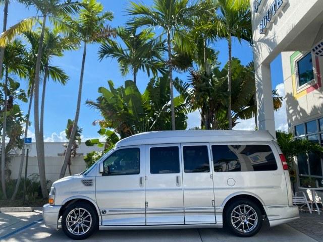 2013 Pure Silver Metallic /Neutral GMC Savana HIGH TOP CONV VAN HIGH TOP CONV LOW MILES 27,511 1 OWNER (1GDS7DC43D1) with an 5.3L Vortec 1000 V8 SFI Flex-Fuel Engine engine, Automatic transmission, located at 4701 North Dixie Hwy, Pompano Beach, FL, 33064, (954) 422-2889, 26.240938, -80.123474 - OUR WEBPAGE FLORIDACARS1.COM HAS OVER 100 PHOTOS AND FREE CARFAX LINK 2013 GMC Savana 1500 1 OWNER Van 5.3L V8 F OHV 16V Flex Fuel 17 MPG Rear Wheel Drive Features ABS Brakes Air Conditioning Alloy Wheels AM/FM Stereo Automatic Transmission Auxiliary Audio Input CD Audio Convenience Package Cruise C- Photo#4