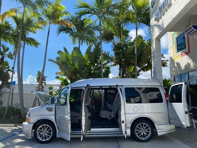 2013 Pure Silver Metallic /Neutral GMC Savana HIGH TOP CONV VAN HIGH TOP CONV LOW MILES 27,511 1 OWNER (1GDS7DC43D1) with an 5.3L Vortec 1000 V8 SFI Flex-Fuel Engine engine, Automatic transmission, located at 4701 North Dixie Hwy, Pompano Beach, FL, 33064, (954) 422-2889, 26.240938, -80.123474 - OUR WEBPAGE FLORIDACARS1.COM HAS OVER 100 PHOTOS AND FREE CARFAX LINK 2013 GMC Savana 1500 1 OWNER Van 5.3L V8 F OHV 16V Flex Fuel 17 MPG Rear Wheel Drive Features ABS Brakes Air Conditioning Alloy Wheels AM/FM Stereo Automatic Transmission Auxiliary Audio Input CD Audio Convenience Package Cruise C- Photo#8