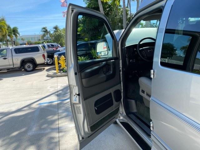 2013 Pure Silver Metallic /Neutral GMC Savana HIGH TOP CONV VAN HIGH TOP CONV LOW MILES 27,511 1 OWNER (1GDS7DC43D1) with an 5.3L Vortec 1000 V8 SFI Flex-Fuel Engine engine, Automatic transmission, located at 4701 North Dixie Hwy, Pompano Beach, FL, 33064, (954) 422-2889, 26.240938, -80.123474 - OUR WEBPAGE FLORIDACARS1.COM HAS OVER 100 PHOTOS AND FREE CARFAX LINK 2013 GMC Savana 1500 1 OWNER Van 5.3L V8 F OHV 16V Flex Fuel 17 MPG Rear Wheel Drive Features ABS Brakes Air Conditioning Alloy Wheels AM/FM Stereo Automatic Transmission Auxiliary Audio Input CD Audio Convenience Package Cruise C- Photo#9
