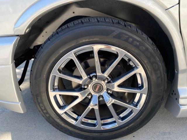 2013 Pure Silver Metallic /Neutral GMC Savana HIGH TOP CONV VAN HIGH TOP CONV LOW MILES 27,511 1 OWNER (1GDS7DC43D1) with an 5.3L Vortec 1000 V8 SFI Flex-Fuel Engine engine, Automatic transmission, located at 4701 North Dixie Hwy, Pompano Beach, FL, 33064, (954) 422-2889, 26.240938, -80.123474 - OUR WEBPAGE FLORIDACARS1.COM HAS OVER 100 PHOTOS AND FREE CARFAX LINK 2013 GMC Savana 1500 1 OWNER Van 5.3L V8 F OHV 16V Flex Fuel 17 MPG Rear Wheel Drive Features ABS Brakes Air Conditioning Alloy Wheels AM/FM Stereo Automatic Transmission Auxiliary Audio Input CD Audio Convenience Package Cruise C- Photo#19