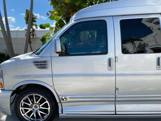 2013 Pure Silver Metallic /Neutral GMC Savana HIGH TOP CONV VAN HIGH TOP CONV LOW MILES 27,511 1 OWNER (1GDS7DC43D1) with an 5.3L Vortec 1000 V8 SFI Flex-Fuel Engine engine, Automatic transmission, located at 4701 North Dixie Hwy, Pompano Beach, FL, 33064, (954) 422-2889, 26.240938, -80.123474 - OUR WEBPAGE FLORIDACARS1.COM HAS OVER 100 PHOTOS AND FREE CARFAX LINK 2013 GMC Savana 1500 1 OWNER Van 5.3L V8 F OHV 16V Flex Fuel 17 MPG Rear Wheel Drive Features ABS Brakes Air Conditioning Alloy Wheels AM/FM Stereo Automatic Transmission Auxiliary Audio Input CD Audio Convenience Package Cruise C- Photo#27