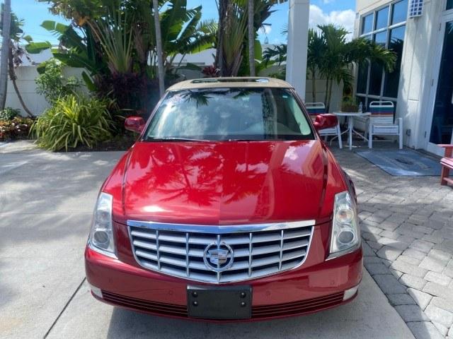 2011 Crystal Red Tintcoat /Shale/Cocoa Cadillac DTS LOW MILES 66,888 1 OWNER (1G6KD5E63BU) with an Northstar 4.6L DOHC V8 Engine engine, Automatic transmission, located at 4701 North Dixie Hwy, Pompano Beach, FL, 33064, (954) 422-2889, 26.240938, -80.123474 - OUR WEBPAGE FLORIDACARS1.COM HAS OVER 100 PHOTOS AND FREE CARFAX LINK 2011 Cadillac DTS Luxury Collection 1 OWNER Sedan 4 DR 4.6L V8 F DOHC 32V Gasoline 23 MPG Front Wheel Drive Features A/C Seat(s) ABS Brakes Air Conditioning Alloy Wheels AM/FM Stereo Automated Cruise Control Automatic Transmission- Photo#2