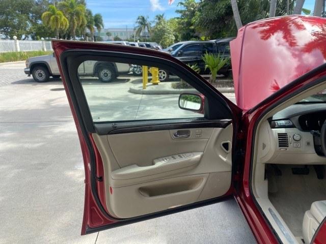 2011 Crystal Red Tintcoat /Shale/Cocoa Cadillac DTS LOW MILES 66,888 1 OWNER (1G6KD5E63BU) with an Northstar 4.6L DOHC V8 Engine engine, Automatic transmission, located at 4701 North Dixie Hwy, Pompano Beach, FL, 33064, (954) 422-2889, 26.240938, -80.123474 - OUR WEBPAGE FLORIDACARS1.COM HAS OVER 100 PHOTOS AND FREE CARFAX LINK 2011 Cadillac DTS Luxury Collection 1 OWNER Sedan 4 DR 4.6L V8 F DOHC 32V Gasoline 23 MPG Front Wheel Drive Features A/C Seat(s) ABS Brakes Air Conditioning Alloy Wheels AM/FM Stereo Automated Cruise Control Automatic Transmission- Photo#9