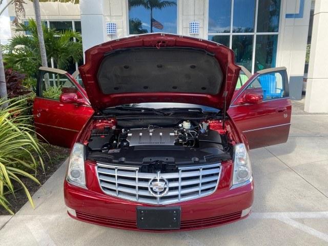 2011 Crystal Red Tintcoat /Shale/Cocoa Cadillac DTS LOW MILES 66,888 1 OWNER (1G6KD5E63BU) with an Northstar 4.6L DOHC V8 Engine engine, Automatic transmission, located at 4701 North Dixie Hwy, Pompano Beach, FL, 33064, (954) 422-2889, 26.240938, -80.123474 - OUR WEBPAGE FLORIDACARS1.COM HAS OVER 100 PHOTOS AND FREE CARFAX LINK 2011 Cadillac DTS Luxury Collection 1 OWNER Sedan 4 DR 4.6L V8 F DOHC 32V Gasoline 23 MPG Front Wheel Drive Features A/C Seat(s) ABS Brakes Air Conditioning Alloy Wheels AM/FM Stereo Automated Cruise Control Automatic Transmission- Photo#17