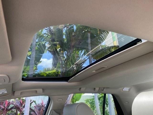 2011 Crystal Red Tintcoat /Shale/Cocoa Cadillac DTS LOW MILES 66,888 1 OWNER (1G6KD5E63BU) with an Northstar 4.6L DOHC V8 Engine engine, Automatic transmission, located at 4701 North Dixie Hwy, Pompano Beach, FL, 33064, (954) 422-2889, 26.240938, -80.123474 - OUR WEBPAGE FLORIDACARS1.COM HAS OVER 100 PHOTOS AND FREE CARFAX LINK 2011 Cadillac DTS Luxury Collection 1 OWNER Sedan 4 DR 4.6L V8 F DOHC 32V Gasoline 23 MPG Front Wheel Drive Features A/C Seat(s) ABS Brakes Air Conditioning Alloy Wheels AM/FM Stereo Automated Cruise Control Automatic Transmission- Photo#48