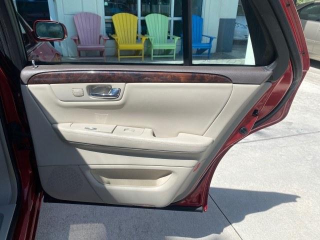 2011 Crystal Red Tintcoat /Shale/Cocoa Cadillac DTS LOW MILES 66,888 1 OWNER (1G6KD5E63BU) with an Northstar 4.6L DOHC V8 Engine engine, Automatic transmission, located at 4701 North Dixie Hwy, Pompano Beach, FL, 33064, (954) 422-2889, 26.240938, -80.123474 - OUR WEBPAGE FLORIDACARS1.COM HAS OVER 100 PHOTOS AND FREE CARFAX LINK 2011 Cadillac DTS Luxury Collection 1 OWNER Sedan 4 DR 4.6L V8 F DOHC 32V Gasoline 23 MPG Front Wheel Drive Features A/C Seat(s) ABS Brakes Air Conditioning Alloy Wheels AM/FM Stereo Automated Cruise Control Automatic Transmission- Photo#84