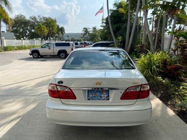 2000 Aspen White Pearl /Beige INFINITI I30 Touring LOW MILES 27,139 1 OWNER (JNKCA31A8YT) with an 3.0L DOHC SMPI 24-Valve V6 Engine engine, Automatic transmission, located at 4701 North Dixie Hwy, Pompano Beach, FL, 33064, (954) 422-2889, 26.240938, -80.123474 - OUR WEBPAGE FLORIDACARS1.COM HAS OVER 100 PHOTOS AND FREE CARFAX LINK 2000 Infiniti I30 1 OWNER Sedan 4 DR 3.0L V6 F DOHC 24V Gasoline 28 MPG Front Wheel Drive Features ABS Brakes Air Conditioning Alloy Wheels AM/FM Stereo Automatic Transmission BOSE Sound System Cassette Player CD Audio Cruise Cont- Photo#6