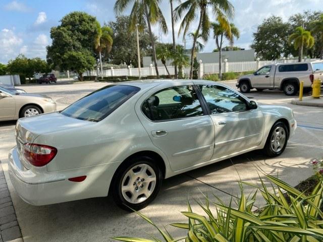 2000 Aspen White Pearl /Beige INFINITI I30 Touring LOW MILES 27,139 1 OWNER (JNKCA31A8YT) with an 3.0L DOHC SMPI 24-Valve V6 Engine engine, Automatic transmission, located at 4701 North Dixie Hwy, Pompano Beach, FL, 33064, (954) 422-2889, 26.240938, -80.123474 - OUR WEBPAGE FLORIDACARS1.COM HAS OVER 100 PHOTOS AND FREE CARFAX LINK 2000 Infiniti I30 1 OWNER Sedan 4 DR 3.0L V6 F DOHC 24V Gasoline 28 MPG Front Wheel Drive Features ABS Brakes Air Conditioning Alloy Wheels AM/FM Stereo Automatic Transmission BOSE Sound System Cassette Player CD Audio Cruise Cont- Photo#7