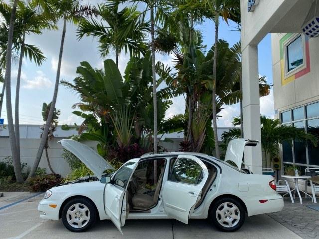 2000 Aspen White Pearl /Beige INFINITI I30 Touring LOW MILES 27,139 1 OWNER (JNKCA31A8YT) with an 3.0L DOHC SMPI 24-Valve V6 Engine engine, Automatic transmission, located at 4701 North Dixie Hwy, Pompano Beach, FL, 33064, (954) 422-2889, 26.240938, -80.123474 - OUR WEBPAGE FLORIDACARS1.COM HAS OVER 100 PHOTOS AND FREE CARFAX LINK 2000 Infiniti I30 1 OWNER Sedan 4 DR 3.0L V6 F DOHC 24V Gasoline 28 MPG Front Wheel Drive Features ABS Brakes Air Conditioning Alloy Wheels AM/FM Stereo Automatic Transmission BOSE Sound System Cassette Player CD Audio Cruise Cont- Photo#8
