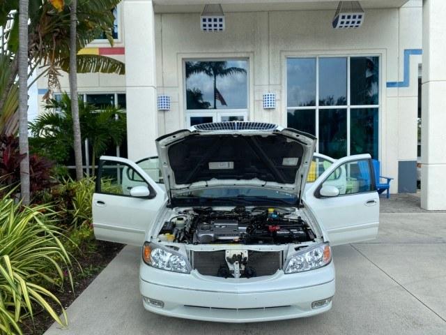 2000 Aspen White Pearl /Beige INFINITI I30 Touring LOW MILES 27,139 1 OWNER (JNKCA31A8YT) with an 3.0L DOHC SMPI 24-Valve V6 Engine engine, Automatic transmission, located at 4701 North Dixie Hwy, Pompano Beach, FL, 33064, (954) 422-2889, 26.240938, -80.123474 - OUR WEBPAGE FLORIDACARS1.COM HAS OVER 100 PHOTOS AND FREE CARFAX LINK 2000 Infiniti I30 1 OWNER Sedan 4 DR 3.0L V6 F DOHC 24V Gasoline 28 MPG Front Wheel Drive Features ABS Brakes Air Conditioning Alloy Wheels AM/FM Stereo Automatic Transmission BOSE Sound System Cassette Player CD Audio Cruise Cont- Photo#16