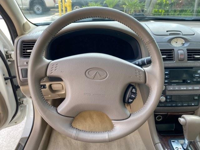 2000 Aspen White Pearl /Beige INFINITI I30 Touring LOW MILES 27,139 1 OWNER (JNKCA31A8YT) with an 3.0L DOHC SMPI 24-Valve V6 Engine engine, Automatic transmission, located at 4701 North Dixie Hwy, Pompano Beach, FL, 33064, (954) 422-2889, 26.240938, -80.123474 - OUR WEBPAGE FLORIDACARS1.COM HAS OVER 100 PHOTOS AND FREE CARFAX LINK 2000 Infiniti I30 1 OWNER Sedan 4 DR 3.0L V6 F DOHC 24V Gasoline 28 MPG Front Wheel Drive Features ABS Brakes Air Conditioning Alloy Wheels AM/FM Stereo Automatic Transmission BOSE Sound System Cassette Player CD Audio Cruise Cont- Photo#36