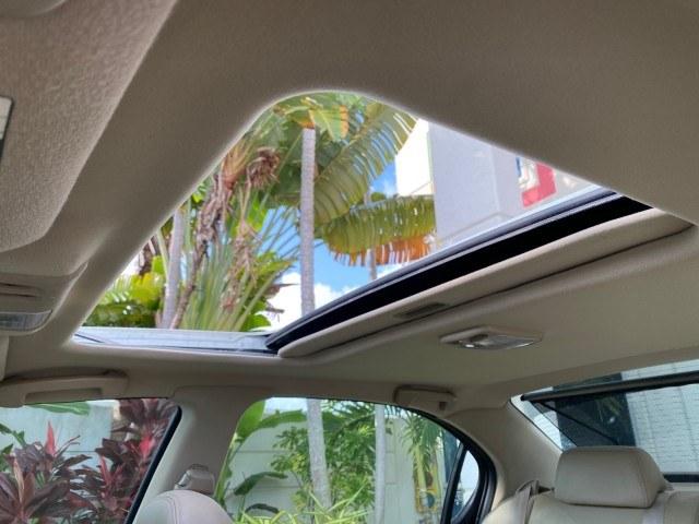 2000 Aspen White Pearl /Beige INFINITI I30 Touring LOW MILES 27,139 1 OWNER (JNKCA31A8YT) with an 3.0L DOHC SMPI 24-Valve V6 Engine engine, Automatic transmission, located at 4701 North Dixie Hwy, Pompano Beach, FL, 33064, (954) 422-2889, 26.240938, -80.123474 - OUR WEBPAGE FLORIDACARS1.COM HAS OVER 100 PHOTOS AND FREE CARFAX LINK 2000 Infiniti I30 1 OWNER Sedan 4 DR 3.0L V6 F DOHC 24V Gasoline 28 MPG Front Wheel Drive Features ABS Brakes Air Conditioning Alloy Wheels AM/FM Stereo Automatic Transmission BOSE Sound System Cassette Player CD Audio Cruise Cont- Photo#52