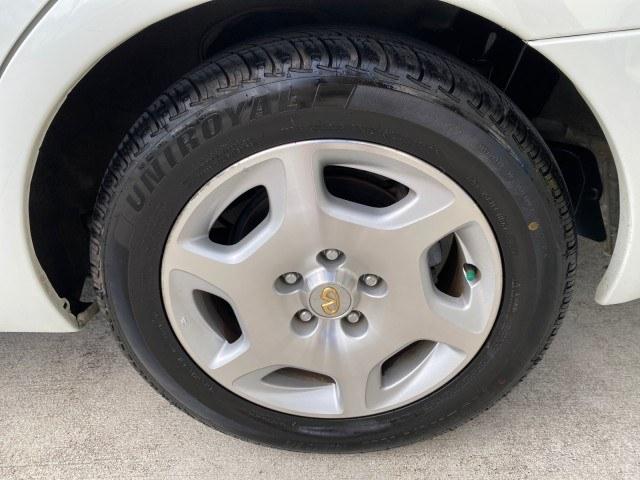 2000 Aspen White Pearl /Beige INFINITI I30 Touring LOW MILES 27,139 1 OWNER (JNKCA31A8YT) with an 3.0L DOHC SMPI 24-Valve V6 Engine engine, Automatic transmission, located at 4701 North Dixie Hwy, Pompano Beach, FL, 33064, (954) 422-2889, 26.240938, -80.123474 - OUR WEBPAGE FLORIDACARS1.COM HAS OVER 100 PHOTOS AND FREE CARFAX LINK 2000 Infiniti I30 1 OWNER Sedan 4 DR 3.0L V6 F DOHC 24V Gasoline 28 MPG Front Wheel Drive Features ABS Brakes Air Conditioning Alloy Wheels AM/FM Stereo Automatic Transmission BOSE Sound System Cassette Player CD Audio Cruise Cont- Photo#61