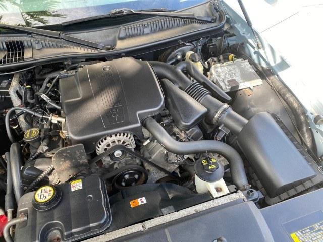 2006 Light Ice Blue Metallic /Camel Lincoln Town Car Signature LOW MILES 21,718 1 OWNER (1LNHM81W16Y) with an 4.6L SOHC EFI V8 Engine engine, Automatic transmission, located at 4701 North Dixie Hwy, Pompano Beach, FL, 33064, (954) 422-2889, 26.240938, -80.123474 - OUR WEBPAGE FLORIDACARS1.COM HAS OVER 100 PHOTOS AND FREE CARFAX LINK 2006 Lincoln Town Car Signature 1 OWNER Sedan 4 DR 4.6L V8 F OHV Gasoline 25 MPG Rear Wheel Drive Features ABS Brakes Air Conditioning Alloy Wheels AM/FM Stereo Automatic Transmission CD Audio Cruise Control Leather Seats Power Lo- Photo#25