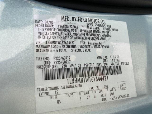2006 Light Ice Blue Metallic /Camel Lincoln Town Car Signature LOW MILES 21,718 1 OWNER (1LNHM81W16Y) with an 4.6L SOHC EFI V8 Engine engine, Automatic transmission, located at 4701 North Dixie Hwy, Pompano Beach, FL, 33064, (954) 422-2889, 26.240938, -80.123474 - OUR WEBPAGE FLORIDACARS1.COM HAS OVER 100 PHOTOS AND FREE CARFAX LINK 2006 Lincoln Town Car Signature 1 OWNER Sedan 4 DR 4.6L V8 F OHV Gasoline 25 MPG Rear Wheel Drive Features ABS Brakes Air Conditioning Alloy Wheels AM/FM Stereo Automatic Transmission CD Audio Cruise Control Leather Seats Power Lo- Photo#48