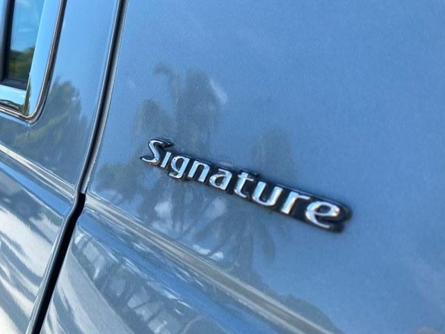 2006 Light Ice Blue Metallic /Camel Lincoln Town Car Signature LOW MILES 21,718 1 OWNER (1LNHM81W16Y) with an 4.6L SOHC EFI V8 Engine engine, Automatic transmission, located at 4701 North Dixie Hwy, Pompano Beach, FL, 33064, (954) 422-2889, 26.240938, -80.123474 - OUR WEBPAGE FLORIDACARS1.COM HAS OVER 100 PHOTOS AND FREE CARFAX LINK 2006 Lincoln Town Car Signature 1 OWNER Sedan 4 DR 4.6L V8 F OHV Gasoline 25 MPG Rear Wheel Drive Features ABS Brakes Air Conditioning Alloy Wheels AM/FM Stereo Automatic Transmission CD Audio Cruise Control Leather Seats Power Lo- Photo#55