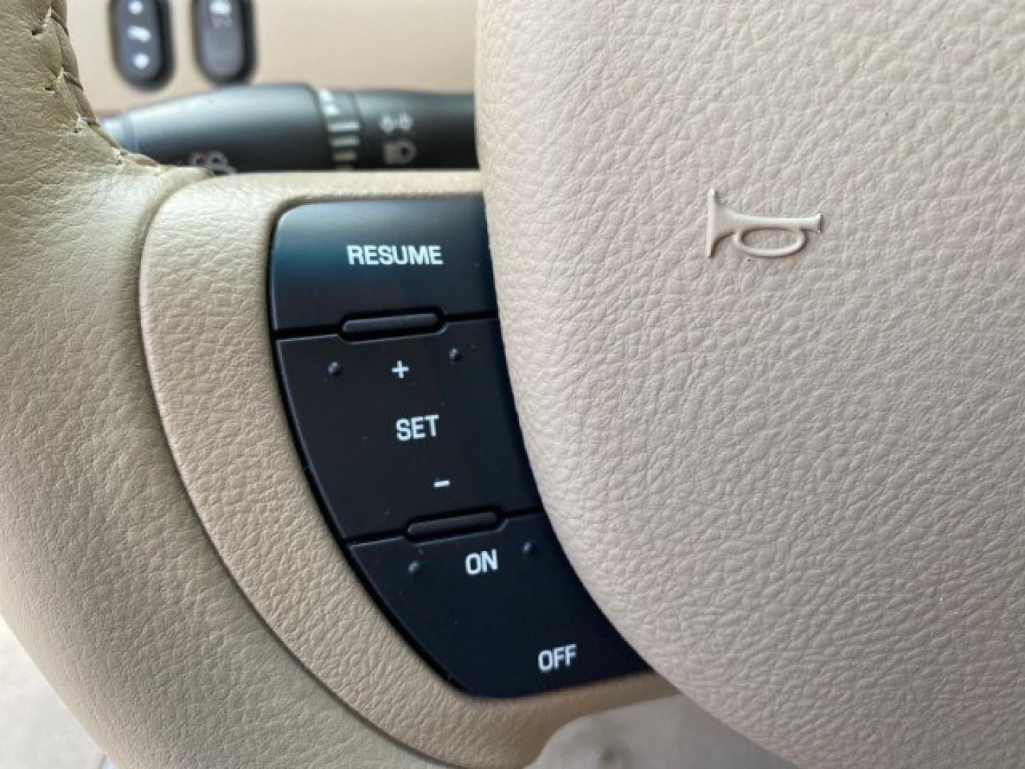 2011 Vibrant White /Light Camel Lincoln Town Car Signature Limited 1 OWNER (2LNBL8CVXBX) with an 4.6L SOHC EFI V8 FFV Engine engine, Automatic transmission, located at 4701 North Dixie Hwy, Pompano Beach, FL, 33064, (954) 422-2889, 26.240938, -80.123474 - OUR WEBPAGE FLORIDACARS1.COM HAS OVER 100 PHOTOS AND FREE CARFAX LINK 2011 Lincoln Town Car Signature Limited Sedan 4 DR 4.6L V8 F SOHC 16V Flex Fuel 24 MPG Rear Wheel Drive Features ABS Brakes Air Conditioning Alloy Wheels AM/FM Stereo Automatic Transmission CD Audio Cruise Control Flex Fuel Vehicl- Photo#35