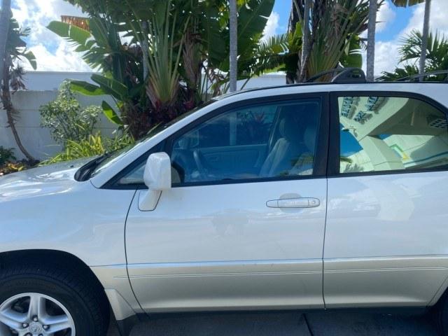 1999 Desert Bronze Metallic /Ivory Lexus RX 300 Luxury SUV LOW MILES 62,417 1 OWNER (JT6GF10U6X0) with an 3.0L Aluminum 24-Valve V6 Engine engine, Automatic transmission, located at 4701 North Dixie Hwy, Pompano Beach, FL, 33064, (954) 422-2889, 26.240938, -80.123474 - OUR WEBPAGE FLORIDACARS1.COM HAS OVER 100 PHOTOS AND FREE CARFAX LINK 1999 Lexus RX 300 1 OWNER 4 Door Wagon/Sport Utility 3.0L V6 F 24V Gasoline 24 MPG Front Wheel Drive Features ABS Brakes Air Conditioning Alloy Wheels AM/FM Stereo Automatic Transmission Cassette Player Cruise Control Full Roof Ra- Photo#27