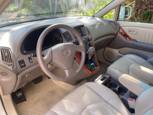1999 Desert Bronze Metallic /Ivory Lexus RX 300 Luxury SUV LOW MILES 62,417 1 OWNER (JT6GF10U6X0) with an 3.0L Aluminum 24-Valve V6 Engine engine, Automatic transmission, located at 4701 North Dixie Hwy, Pompano Beach, FL, 33064, (954) 422-2889, 26.240938, -80.123474 - OUR WEBPAGE FLORIDACARS1.COM HAS OVER 100 PHOTOS AND FREE CARFAX LINK 1999 Lexus RX 300 1 OWNER 4 Door Wagon/Sport Utility 3.0L V6 F 24V Gasoline 24 MPG Front Wheel Drive Features ABS Brakes Air Conditioning Alloy Wheels AM/FM Stereo Automatic Transmission Cassette Player Cruise Control Full Roof Ra- Photo#34