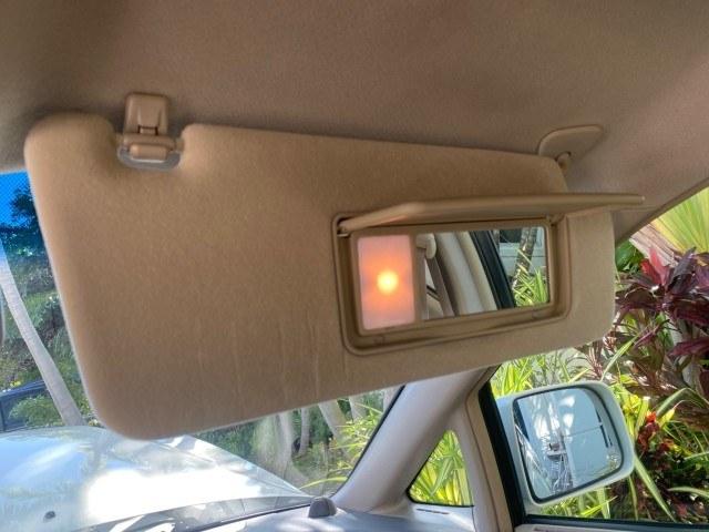 1999 Desert Bronze Metallic /Ivory Lexus RX 300 Luxury SUV LOW MILES 62,417 1 OWNER (JT6GF10U6X0) with an 3.0L Aluminum 24-Valve V6 Engine engine, Automatic transmission, located at 4701 North Dixie Hwy, Pompano Beach, FL, 33064, (954) 422-2889, 26.240938, -80.123474 - OUR WEBPAGE FLORIDACARS1.COM HAS OVER 100 PHOTOS AND FREE CARFAX LINK 1999 Lexus RX 300 1 OWNER 4 Door Wagon/Sport Utility 3.0L V6 F 24V Gasoline 24 MPG Front Wheel Drive Features ABS Brakes Air Conditioning Alloy Wheels AM/FM Stereo Automatic Transmission Cassette Player Cruise Control Full Roof Ra- Photo#46