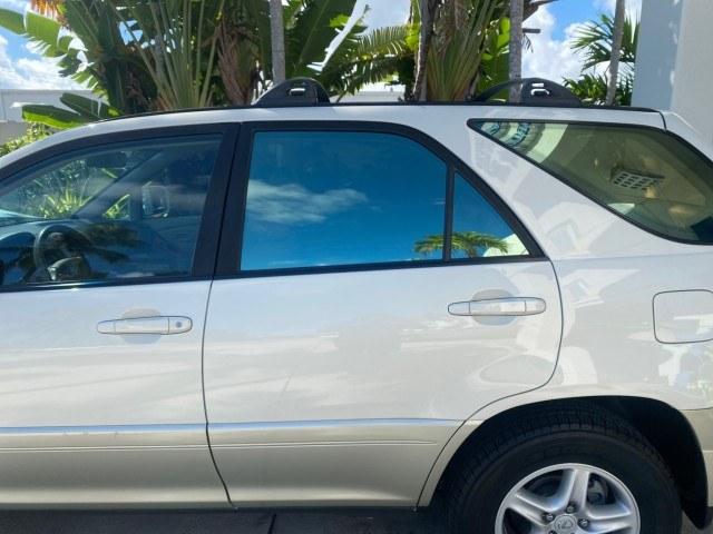 1999 Desert Bronze Metallic /Ivory Lexus RX 300 Luxury SUV LOW MILES 62,417 1 OWNER (JT6GF10U6X0) with an 3.0L Aluminum 24-Valve V6 Engine engine, Automatic transmission, located at 4701 North Dixie Hwy, Pompano Beach, FL, 33064, (954) 422-2889, 26.240938, -80.123474 - OUR WEBPAGE FLORIDACARS1.COM HAS OVER 100 PHOTOS AND FREE CARFAX LINK 1999 Lexus RX 300 1 OWNER 4 Door Wagon/Sport Utility 3.0L V6 F 24V Gasoline 24 MPG Front Wheel Drive Features ABS Brakes Air Conditioning Alloy Wheels AM/FM Stereo Automatic Transmission Cassette Player Cruise Control Full Roof Ra- Photo#48