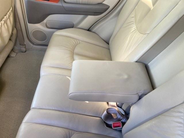 1999 Desert Bronze Metallic /Ivory Lexus RX 300 Luxury SUV LOW MILES 62,417 1 OWNER (JT6GF10U6X0) with an 3.0L Aluminum 24-Valve V6 Engine engine, Automatic transmission, located at 4701 North Dixie Hwy, Pompano Beach, FL, 33064, (954) 422-2889, 26.240938, -80.123474 - OUR WEBPAGE FLORIDACARS1.COM HAS OVER 100 PHOTOS AND FREE CARFAX LINK 1999 Lexus RX 300 1 OWNER 4 Door Wagon/Sport Utility 3.0L V6 F 24V Gasoline 24 MPG Front Wheel Drive Features ABS Brakes Air Conditioning Alloy Wheels AM/FM Stereo Automatic Transmission Cassette Player Cruise Control Full Roof Ra- Photo#54