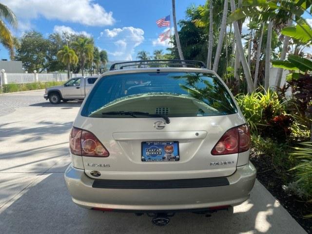 1999 Desert Bronze Metallic /Ivory Lexus RX 300 Luxury SUV LOW MILES 62,417 1 OWNER (JT6GF10U6X0) with an 3.0L Aluminum 24-Valve V6 Engine engine, Automatic transmission, located at 4701 North Dixie Hwy, Pompano Beach, FL, 33064, (954) 422-2889, 26.240938, -80.123474 - OUR WEBPAGE FLORIDACARS1.COM HAS OVER 100 PHOTOS AND FREE CARFAX LINK 1999 Lexus RX 300 1 OWNER 4 Door Wagon/Sport Utility 3.0L V6 F 24V Gasoline 24 MPG Front Wheel Drive Features ABS Brakes Air Conditioning Alloy Wheels AM/FM Stereo Automatic Transmission Cassette Player Cruise Control Full Roof Ra- Photo#60
